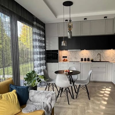 Location d’un appartement élégant de 3 pièces avec jardin privé, 54 m², Zwierzyniec, Cracovie, Pologne